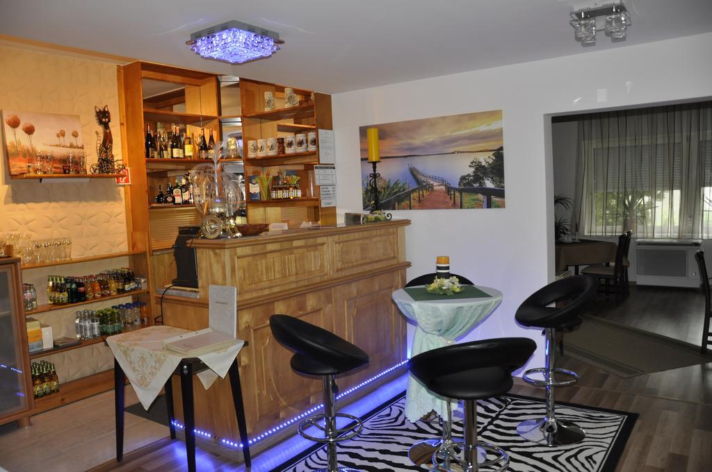 Bed and Breakfast Anna Panzio Herend Екстер'єр фото