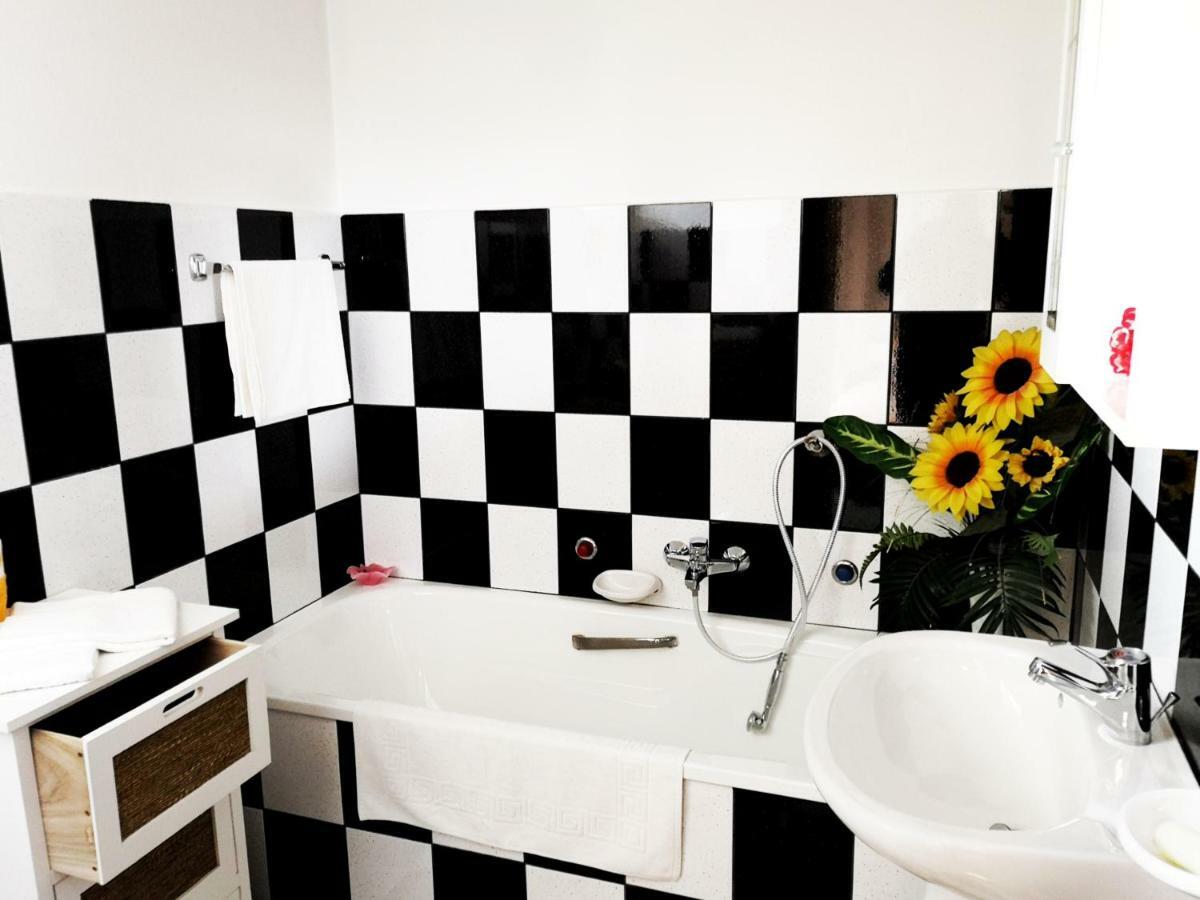 Bed and Breakfast Anna Panzio Herend Екстер'єр фото
