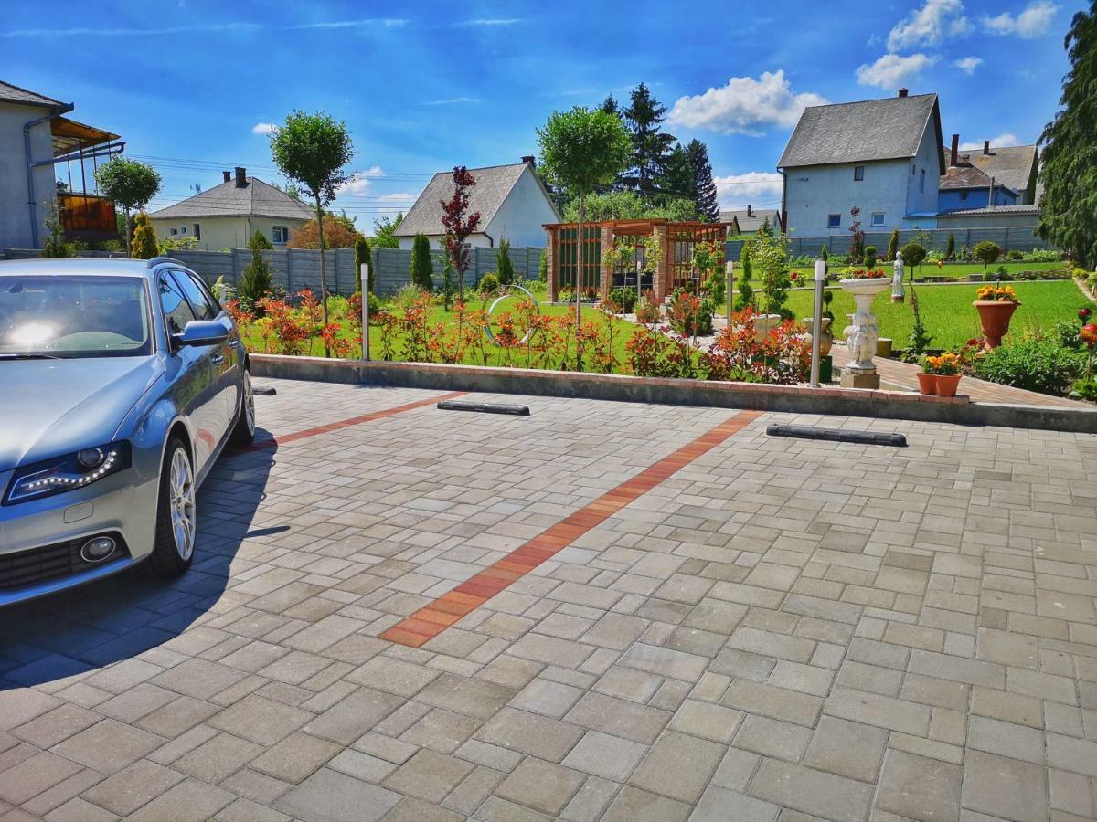 Bed and Breakfast Anna Panzio Herend Екстер'єр фото
